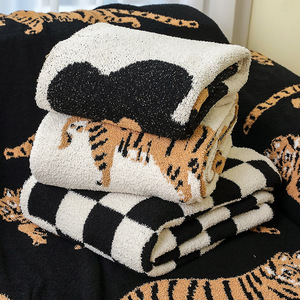 Bắc Âu hiện đại hoa văn phòng siesta khăn choàng 100% Polyester dệt kim len chăn mô hình rắn cho giải trí điều hòa không khí sofa - Product Image 1