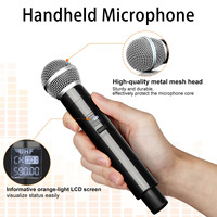 Prix d'Usine X4 Professionnel Un Récepteur pour 4 Microphones Sans Fil Portatifs Légers et Portables Karaoké