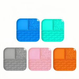 Bol <span class=keywords><strong>pour</strong></span> <span class=keywords><strong>chien</strong></span> à alimentation lente anti-étouffement doux <span class=keywords><strong>pour</strong></span> la peau sans Bpa Silicone antidérapant ventouse surélevée Portable <span class=keywords><strong>pour</strong></span> chats petites races - Product Image 2