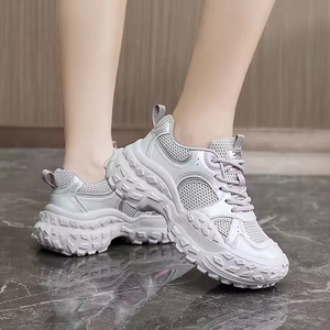 LYKU BN8805 Zapatillas Deportivas para Mujer Ligeras, de Moda, Transpirables de Malla para Verano, con Suela Gruesa Elevada, con Cordones y Antideslizantes - Product Image 2