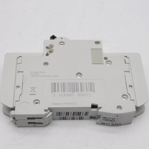 M9f53140 277V 40a Nsnp Nuevo Plc de automatización de stock listo original - Product Image 1