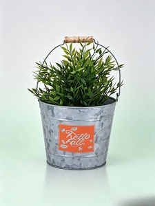 Pot en zinc Carol Wholesale de 7,5 pouces avec poignée en bois, style américain, imprimé « Hello Fall », pot à fleurs en métal galvanisé pour la maison, le jardin et l'intérieur - Product Image 3
