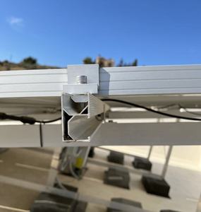 Structure de montage de modules solaires non-pénétrante et économique en termes de travail, système de support <span class=keywords><strong>solaire</strong></span> facile pour toits plats commerciaux - Product Image 1
