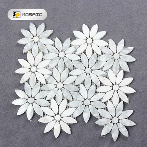 Di lusso Della Decorazione Della Parete di Marmo Daisy Modello Backsplash Bianco Italiano Carrrara A Getto D'acqua di Piastrelle di <span class=keywords><strong>Pietra</strong></span> di Marmo A <span class=keywords><strong>Mosaico</strong></span> a Forma di Fiore - Product Image 6