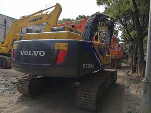 Excavatrice Volvo EX210BLC d'occasion de haute qualité, modèle 2010, 21 tonnes, capacité de la benne de 1,03 m, moteur de pompe efficace, bon état - Product Image 5
