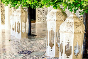 Lampes marocaines blanches pour mariage, décoration de scène, mariage anglais, lampes marocaines blanches en FRP, décoration de scène de mariage indien, USA - Product Image 4