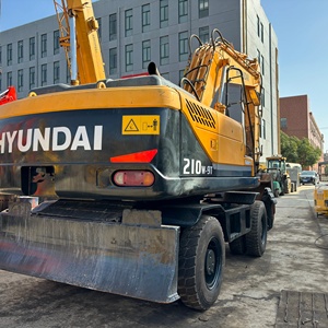 Excavatrice sur roues Hyundai Robex 210W-9T, couleur orange, équipement de construction lourd, 22 tonnes, PLC, d'occasion - Product Image 6
