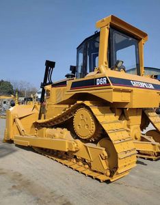 Bulldozer Caterpillar D6R d'occasion à prix abordable, hydraulique et efficace, avec pompe hydraulique KYB, accessoire tarière certifié CE et brise-roche Daewoo - Product Image 2