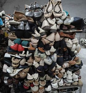 Ciabatte Usate in Schiuma Antiscivolo Leggere Comode Unisex Vendita <span class=keywords><strong>all</strong></span>'Ingrosso Stock in Eccesso - Product Image 6