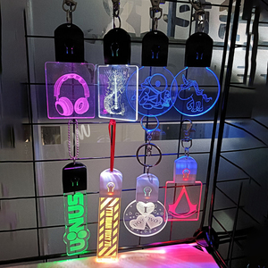 Vente en gros de porte-clés lumineux en plastique acrylique LED personnalisés, dessin animé, lumière nocturne, impression UV, design personnalisé, utilisation promotionnelle - Product Image 5