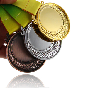 Hot Sale Custom Blank Metal Medals Factory Wholesale Running Sports Award in Gold Color Premium Metal Crafts