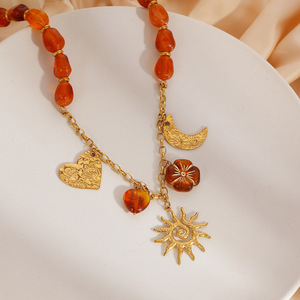 Collar de acero inoxidable con cuentas de resina, colgante de sol, luna, corazón y flor, chapado en oro de 18 quilates, para mujer, joyería de moda. - Product Image 2