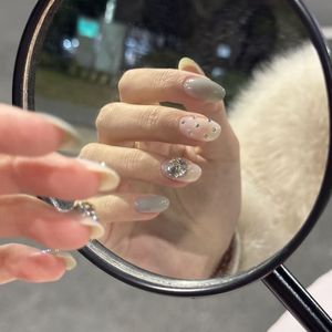 Uñas Postizas de Moda, 4 Diseños Modernos que Incluyen Bloques de Color, Francesa, Nude, Blanqueamiento para Piel Amarilla, 10 Piezas - Product Image 2
