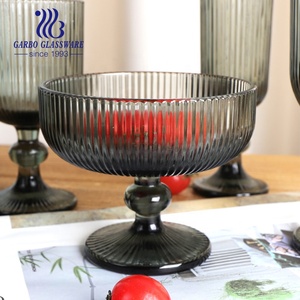 Gobelet à eau en <span class=keywords><strong>verre</strong></span> de Highball gaufré d'usine personnalisé de couleur grise unie avec la nouvelle ligne Design mariage verres à pied <span class=keywords><strong>verre</strong></span> à <span class=keywords><strong>vin</strong></span> tasse cadeau - Product Image 5