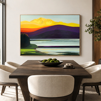 Peinture à l'huile stylisée de sommets de montagnes, sommets jaunes, crêtes violettes, lac calme, paysage moderne, art sur toile, décoration murale