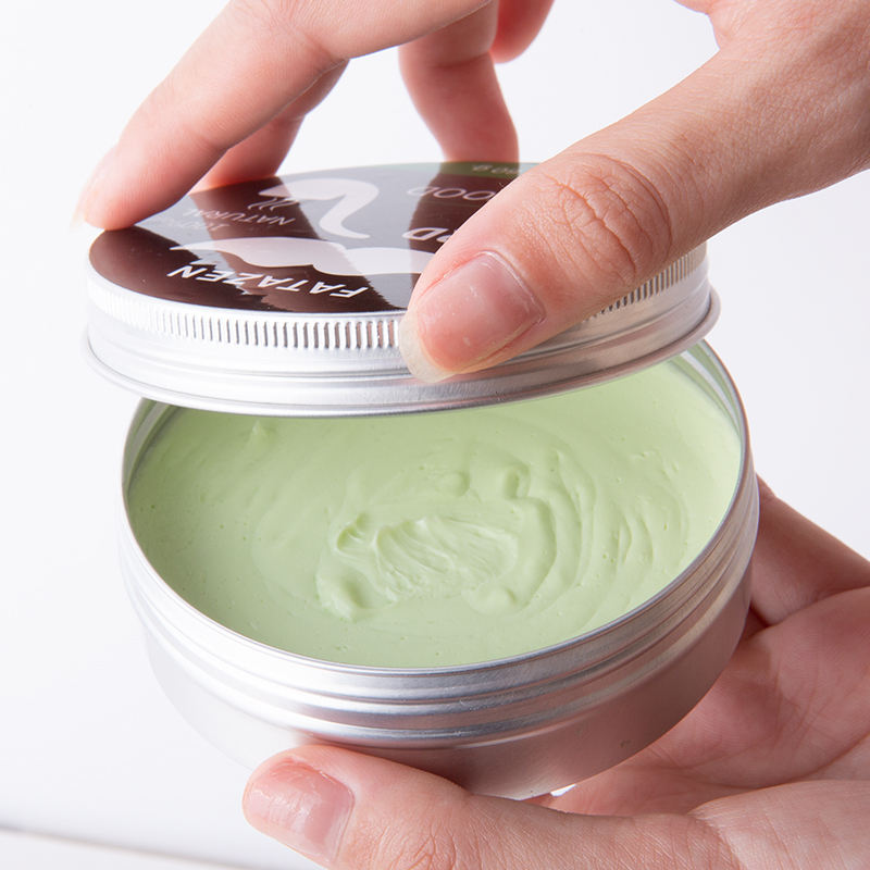 สีเขียวอ่อน