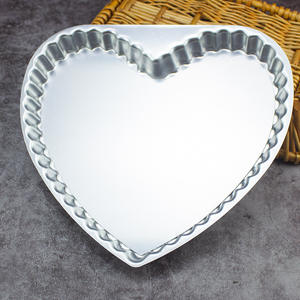 <span class=keywords><strong>Moule</strong></span> <span class=keywords><strong>à</strong></span> pizza en forme de cœur en aluminium réutilisable, plateau de cuisson cannelé en forme de cœur, <span class=keywords><strong>moule</strong></span> <span class=keywords><strong>à</strong></span> quiche, <span class=keywords><strong>moule</strong></span> <span class=keywords><strong>à</strong></span> <span class=keywords><strong>tarte</strong></span> aux pommes avec <span class=keywords><strong>fond</strong></span> <span class=keywords><strong>amovible</strong></span> - Product Image 4