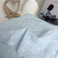 Tissu brocart en coton pur texturé floral délicat et frais ; Tissu imprimé tissé résistant à l'abrasion pour les nouveautés printemps-été