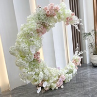 Composition florale en soie rose clair, motif arche lunaire, pour arrière-plan de scène de mariage, cérémonie de demande en mariage et aménagement de centre commercial