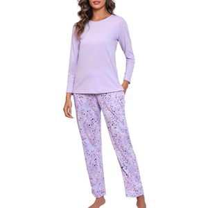 Ensemble pyjama en satin trois pièces avec haut boutonné, short et robe longue pour une garde-robe de nuit complète - Product Image 5