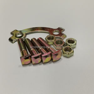 China Hardware Piezas originales Juego de tornillos de <span class=keywords><strong>cadena</strong></span> y piñón <span class=keywords><strong>Ax100</strong></span> Tornillos de piñón para HONDA YAMAHA SUZUKI Motocicleta Scooter - Product Image 2