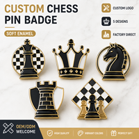 Badge en émail souple personnalisé en gros, motif pièces d'échecs (Roi, Reine, Cheval, Tour), épinglette métallique avec logo pour club d'échecs, souvenir ou cadeau