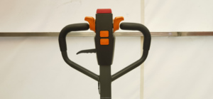 รถยกพาเลทไฟฟ้า 1.5 ตัน / รถยกพาเลทพลังงานลิเธียมสำหรับคลังสินค้า - Product Image 4