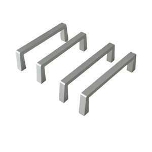 ZSTC C-BOX Schroff Nvent - Manija frontal para subrack de 19 pulgadas, ancho de 12,2 mm, anodizado transparente, distancia entre orificios de 120 mm, 133,4 mm, 4U, 10501-006, 10501-018 - Product Image 1