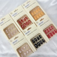 Vente en gros de faux ongles personnalisés à étiquette privée, forme œil de chat, carrés, 24 pièces, assortiment uni, brillants