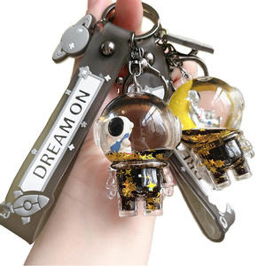 Plástico de dibujos animados aceite flotante acrílico arena movediza botella llavero coche bolsa colgante regalos creativos al por mayor - Product Image 1