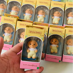 Calico Critters <span class=keywords><strong>Sylvanian</strong></span> Families Jouet Chien Poodle Bébé Miniature Floqué Personnage Poupée <span class=keywords><strong>Jeu</strong></span> d'Imitation Cadeau de Collection - Product Image 1