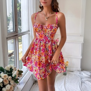 Robe Courte Imprimée Florale Tendance pour Femme – Idéale pour l'Été, Décontractée, Ample, Col en V, Mini-Robe de Plage Sexy pour les Vacances - Product Image 1