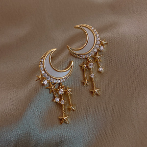 2022 New Trendy <span class=keywords><strong>Moon</strong></span> ciondola temperamento strass ciondolo ragazza festa gioielli regalo nappe orecchini per le donne - Product Image 1