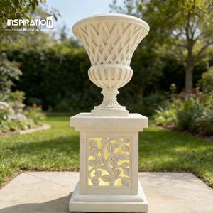 Jardinières en pierre coulée sur mesure, style <span class=keywords><strong>Versailles</strong></span>, pour jardins de style palais, urnes en pierre coulée de style européen, directement de l'usine. - Product Image 1