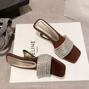 Sandalias de cuña de microfibra y goma con correa de diamantes de imitación y punta cuadrada, estilo coreano, para mujer, novedad de verano 2025, súper populares y hermosas. - Product Image 2