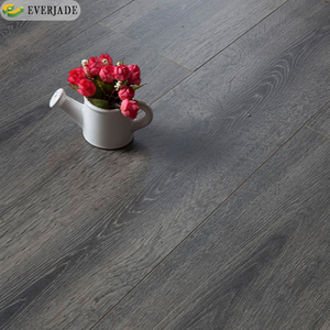 <span class=keywords><strong>Suelo</strong></span> <span class=keywords><strong>Laminado</strong></span> Híbrido de Haya (HDF) de 12 mm, Marcas Alemanas, Estilo Rústico Clásico de Guangzhou, Color Gris Marrón Oscuro con Acolchado - Product Image 1