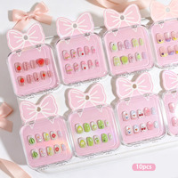 TSZS Faux Ongles Courts Carrés Adhésifs pour Enfants, Motifs Mignons de Dessins Animés (Fraise, Lapin, Chat)