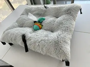 سرير الكلب بتصميم جديد فاخر مصنوع من مادة الألومنيوم عالية الجودة سرير الكلب الكبير سرير كلب مرتفع من مادة البي في سي