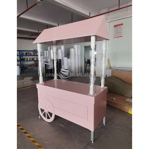 Carrozza di Zucca Bianca Liscia in PVC con Cavallo per Decorazioni Matrimoniali Stile Cenerentola - Product Image 6