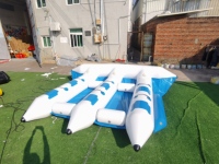 Poisson volant gonflable remorquable directement de l'usine, bateau banane triple tube en PVC pour parc aquatique et remorquage de yacht, personnalisable