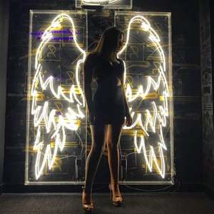 Insegna al Neon LED Personalizzata con <span class=keywords><strong>Ali</strong></span> d'<span class=keywords><strong>Angelo</strong></span> in Acrilico <span class=keywords><strong>per</strong></span> Edifici, Case, Centri Commerciali, Parchi e Decorazioni <span class=keywords><strong>per</strong></span> Feste - Product Image 3