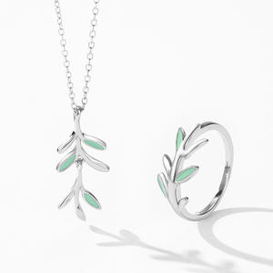 Natural Inspiration S925 Sterling Silver <b>Green</b> Enamel Leaf Pendant <b>Necklace</b> An Elegant Gift for Women - Product Image 4
