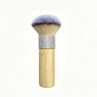 Pinceau de fond de teint Tarte Buffer Airbrush Finish, pinceau de mélange, poils synthétiques, virole en aluminium, pour maquillage crème, liquide et poudre
