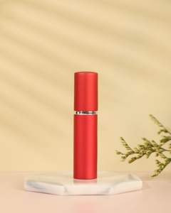 Flacone Spray portatile da 10ml a testa piatta in alluminio per olio essenziale e profumo da viaggio con tappo a vite - Product Image 2