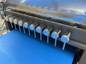 Máquina automática de depósito de caramelos de goma de chocolate tipo mesa pequeña máquina de chocolate de goma - Product Image 2