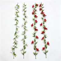 Guirlande suspendue artificielle faite à la main de 180 cm avec fleurs blanches/rouges et feuilles de fougère pour décoration de mariage et de maison (vente en gros)