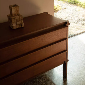 <span class=keywords><strong>Commode</strong></span> rétro moderne à trois tiroirs en chêne massif Armoire de rangement <span class=keywords><strong>vintage</strong></span> de style américain pour <span class=keywords><strong>chambre</strong></span> à coucher salon multi-usages - Product Image 6