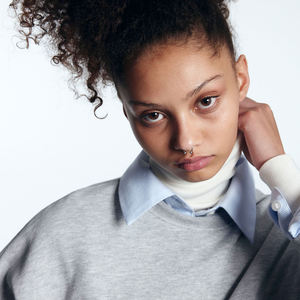 Sudadera con capucha de manga larga de algodón con logotipo personalizado de alta calidad para mujer, ropa de gimnasio, sudadera informal, camisa con capucha para mujer - Product Image 2