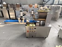 Machine à presser et à former des gâteaux de lune, machine à découper les morceaux de pâte, machine entièrement automatique de division de la pâte et de formation de galettes
