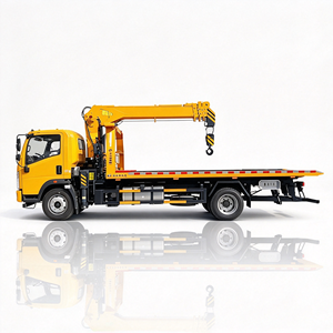 Camion de remorquage à plateau plat Sinotruk HOWO 5t 120HP LHD Diesel 4X2 avec grue pour le sauvetage d'urgence - Product Image 2